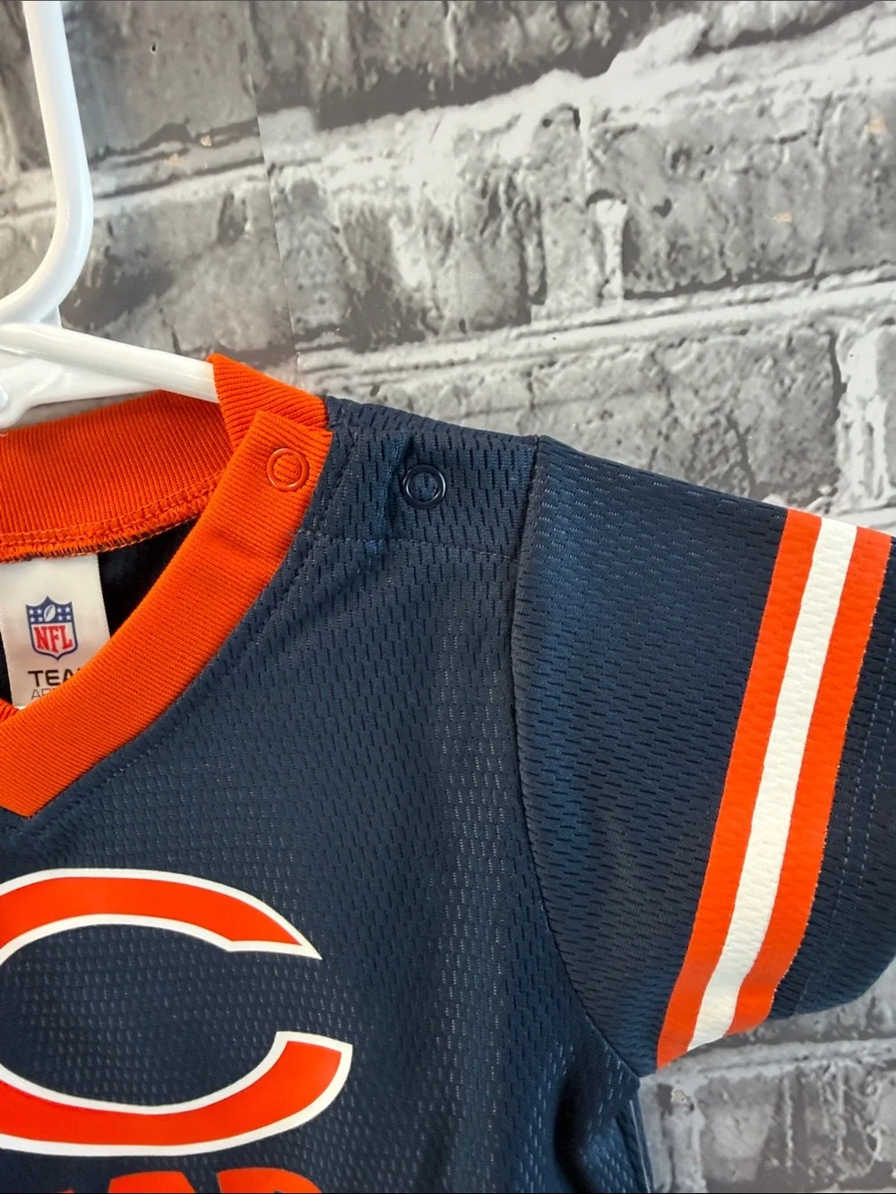 NWT NFL Chicago Bears Infant Bodysuit in Navy and‎ Orange